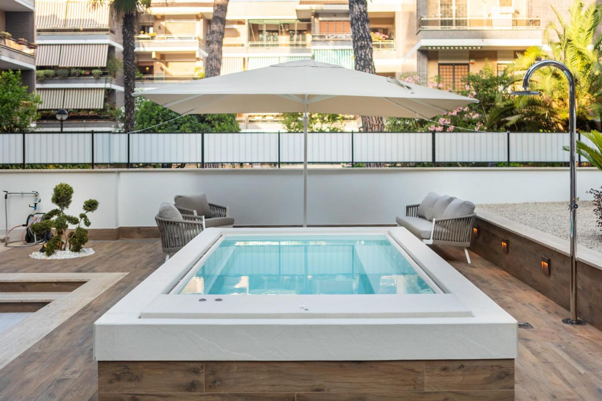 Pool & Vatican Luxury Apartment Rome
